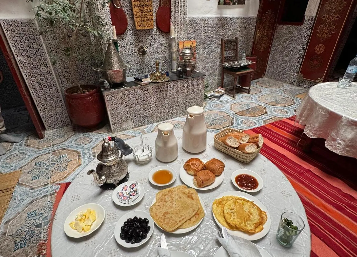 Maison d'hôtes Hotel Dar Enouiina à Fès