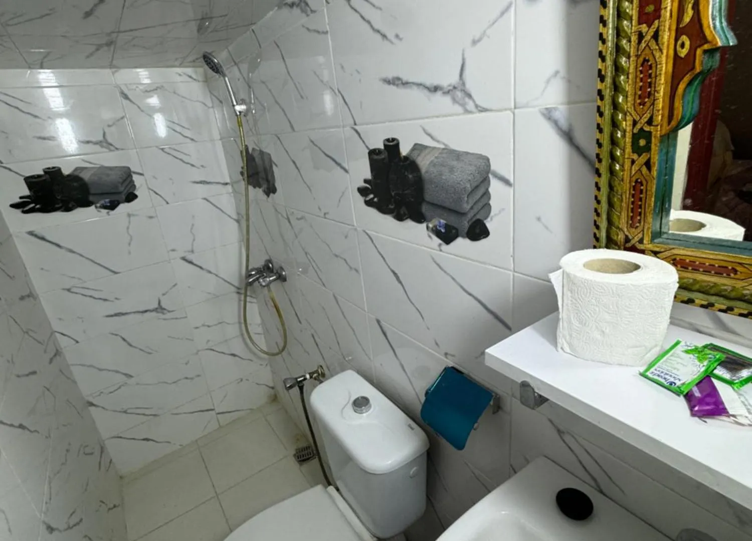 Dar Enouiina Hotel Fes Guest house