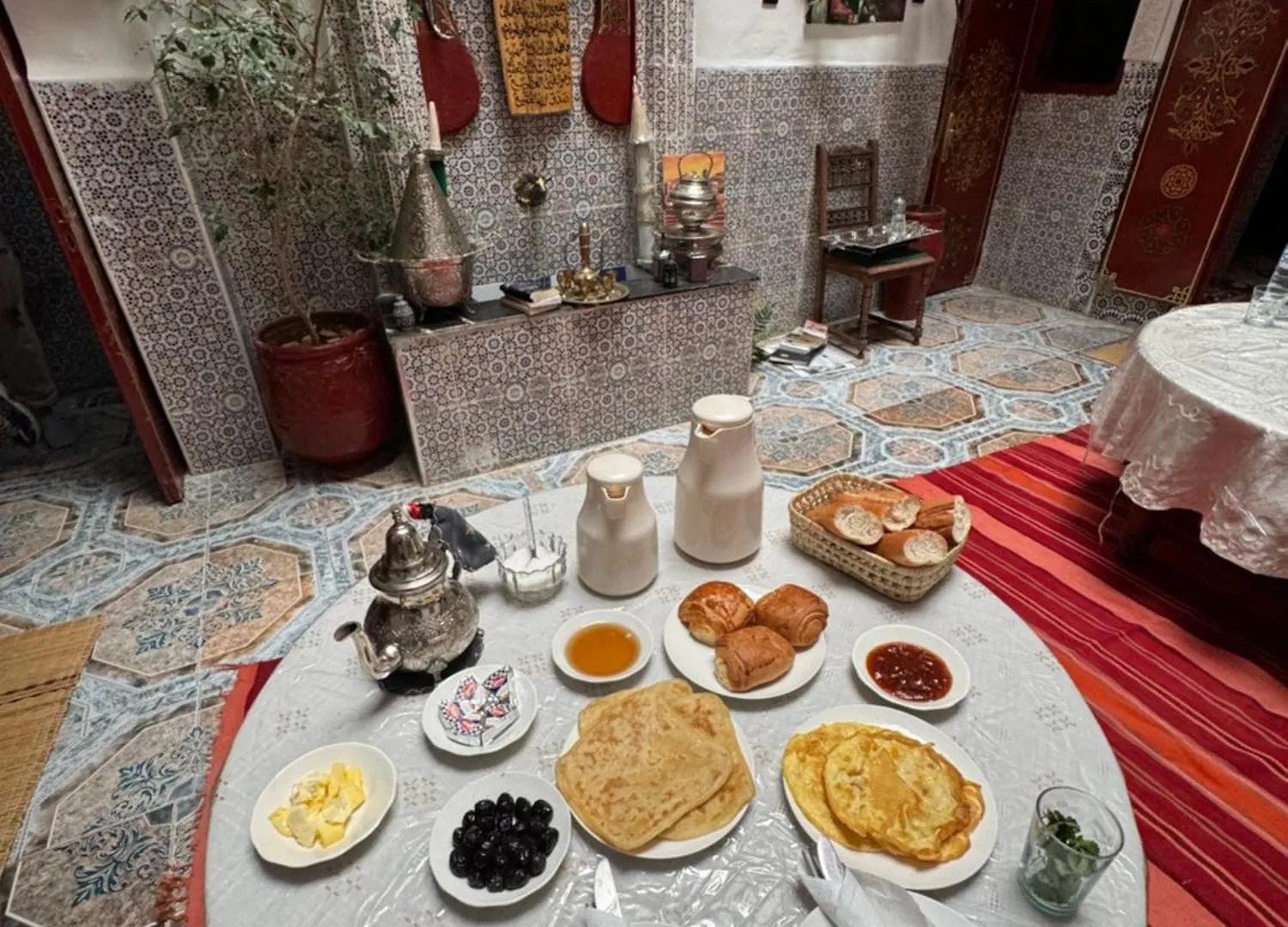 Dar Enouiina Hotel Fes Guest house